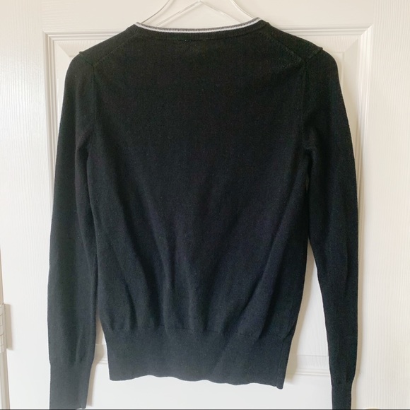 Gap - Grey Fox sweater - Picture 2 of 4